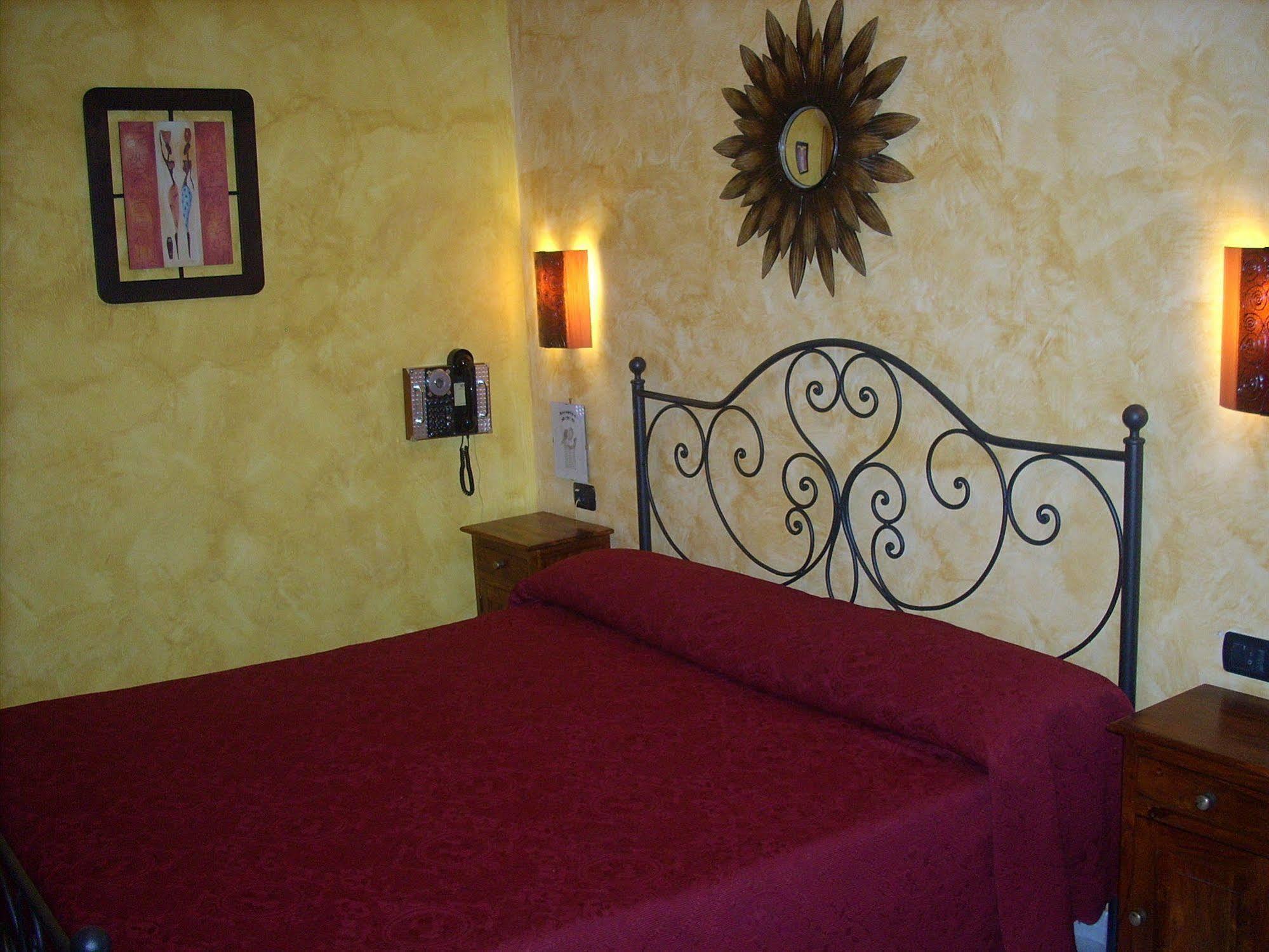 Viennese Due Hotel Roma Exterior foto